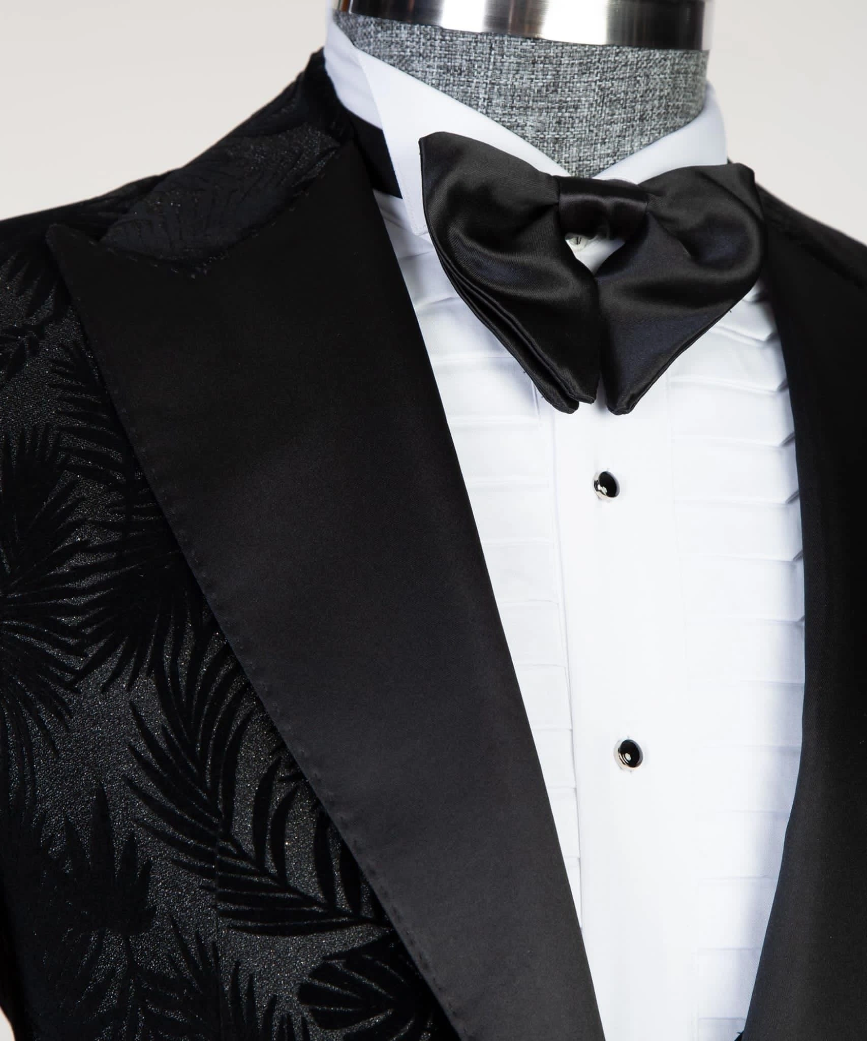 Schlanke Abendgarderobe – 3 Stück, klassisch & elegant für unvergessliche Anlässe.